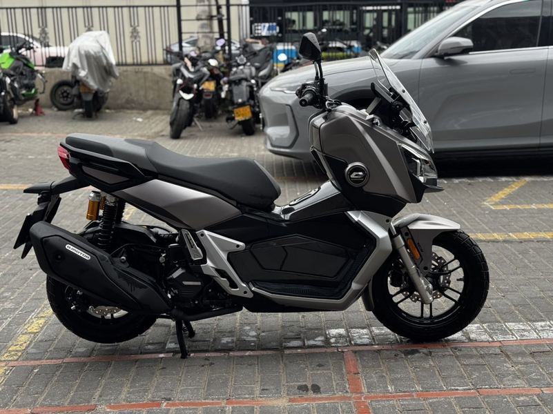 二手QJMOTOR鸿250ADV
