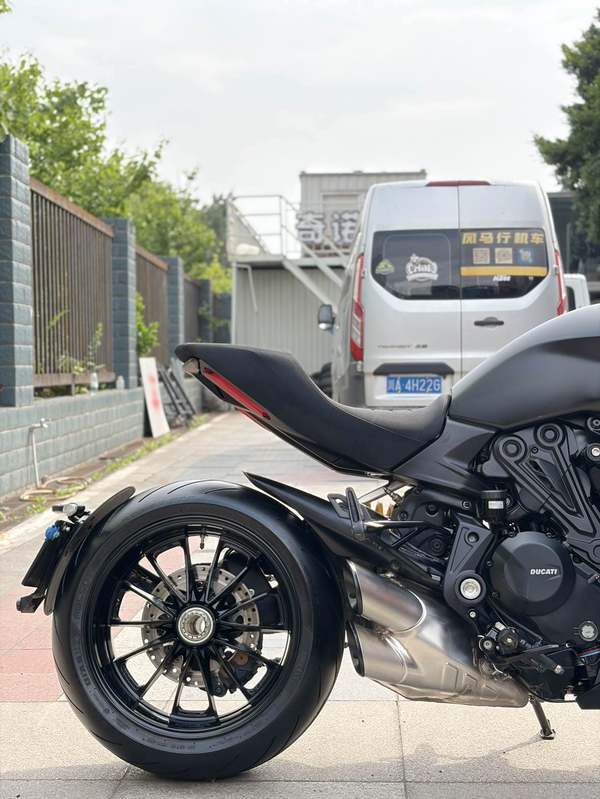 二手杜卡迪Diavel 