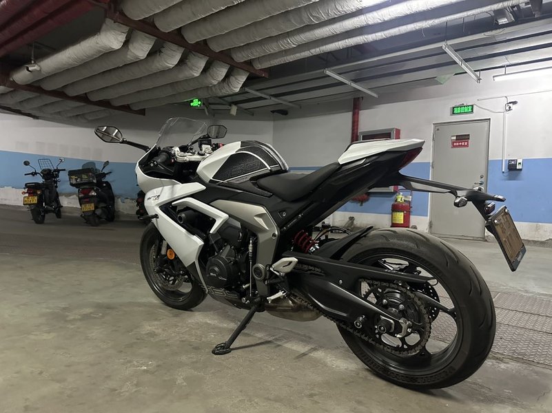 二手凯旋Daytona 660
