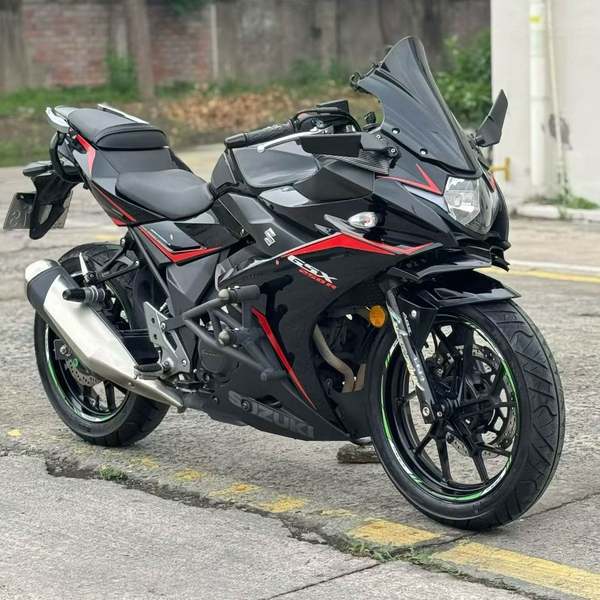 二手豪爵铃木GSX250R