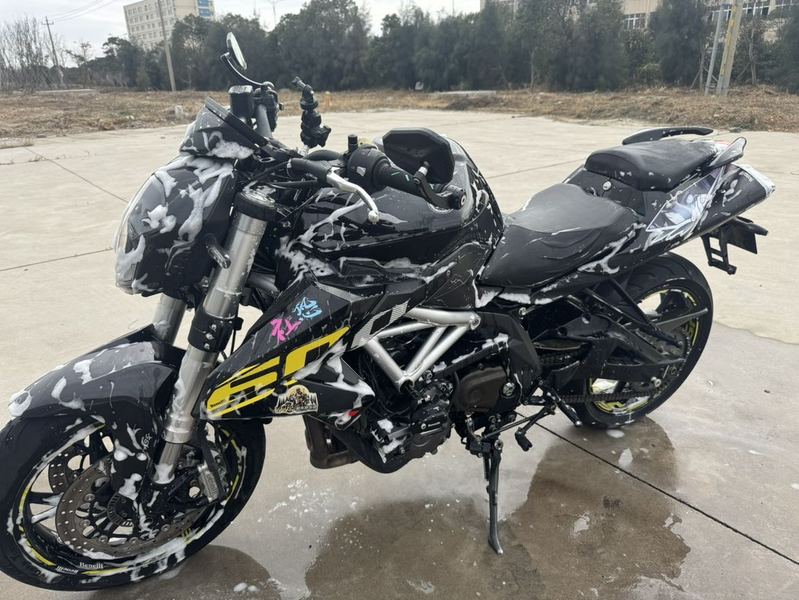 二手贝纳利TNT600i