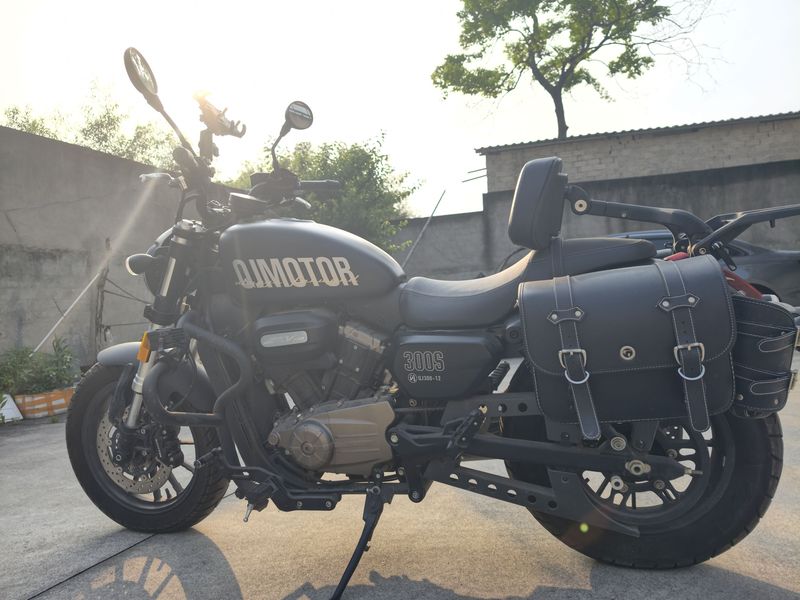 二手QJMOTOR闪300