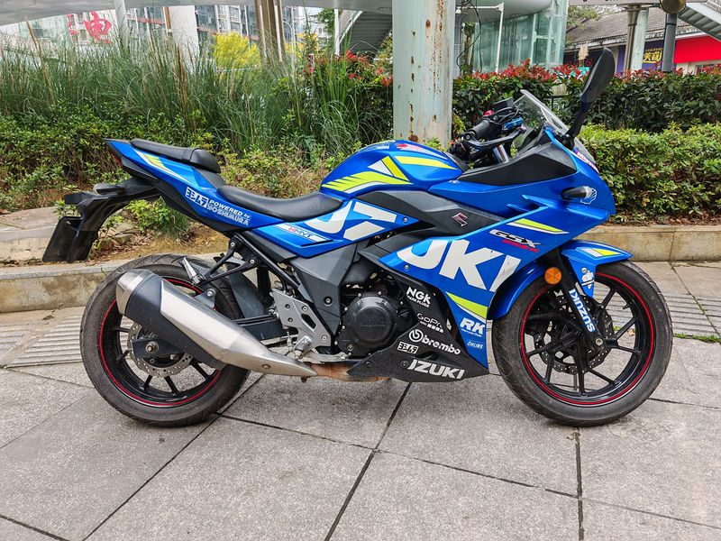 二手豪爵铃木GSX250R