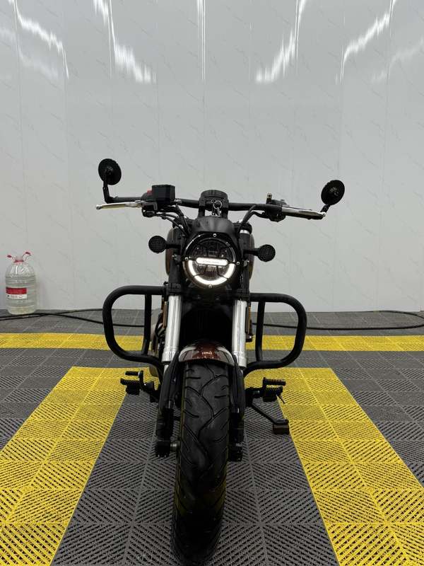 二手QJMOTOR闪300