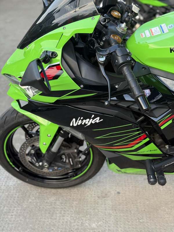 二手川崎ZX-4R