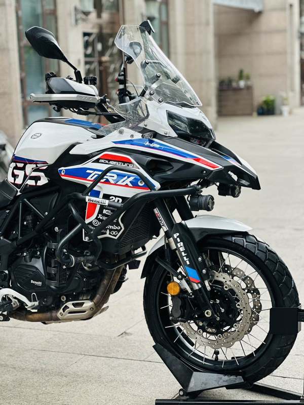 二手贝纳利金鹏 TRK502