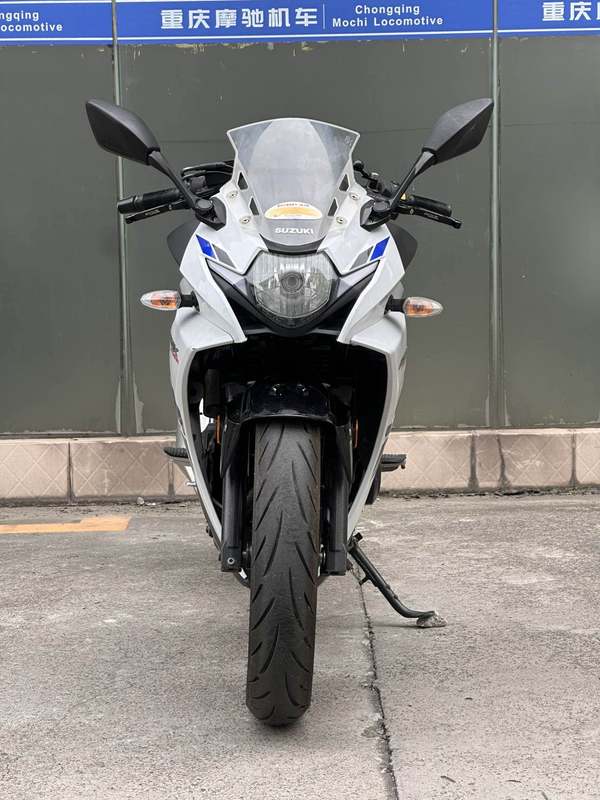 二手豪爵铃木GSX250R