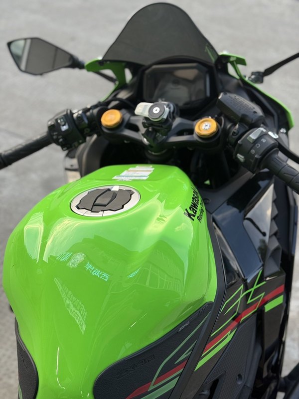 二手川崎ZX-4R