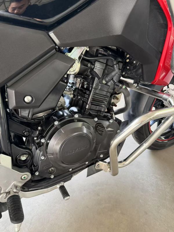 二手豪爵铃木DL250