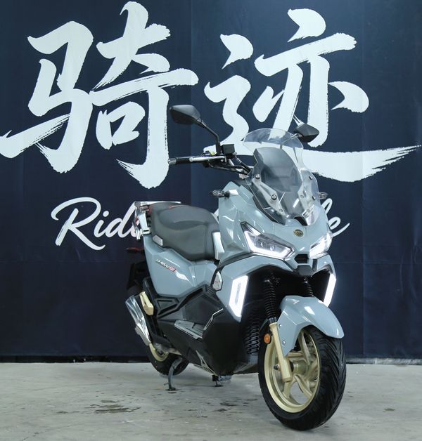 二手三阳哈士奇 Husky ADV150