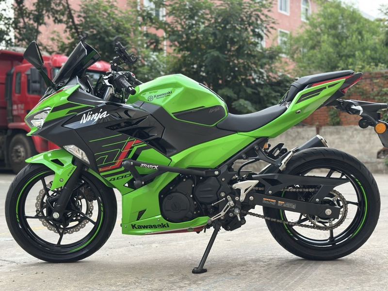 二手川崎Ninja 400