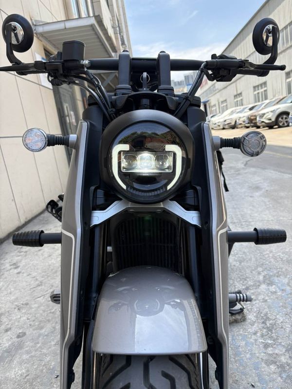 二手QJMOTOR闪400