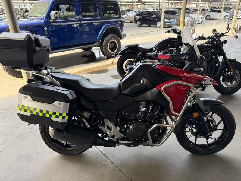 二手豪爵铃木DL250