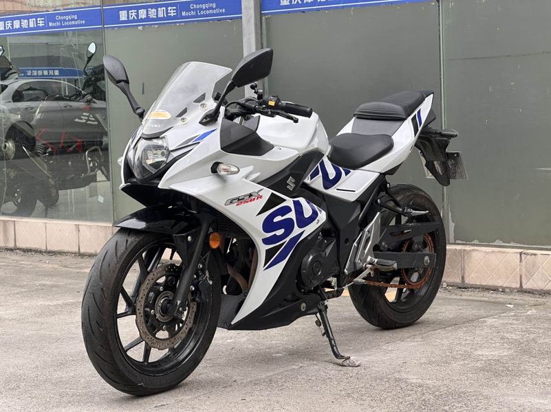 二手豪爵铃木GSX250R