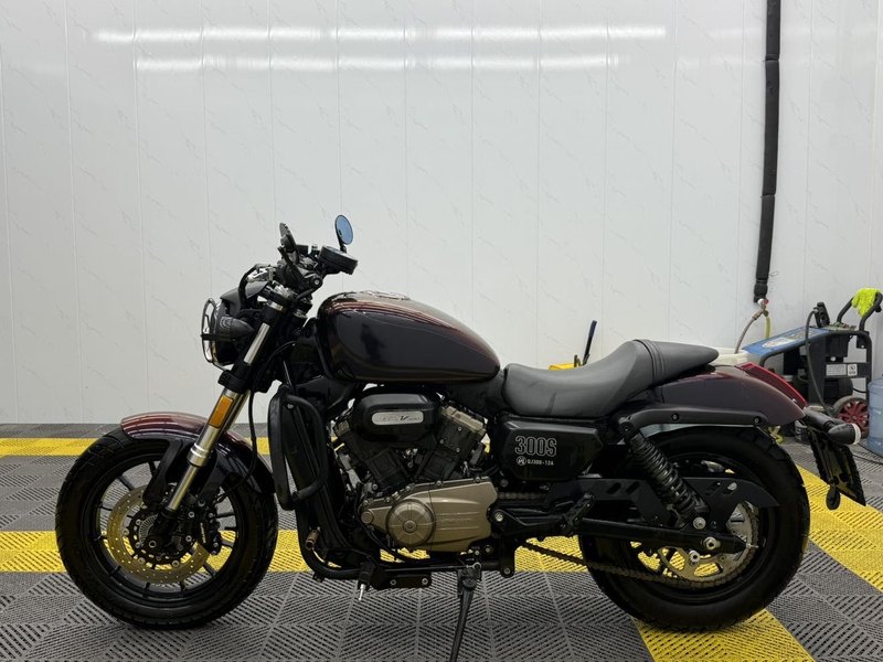 二手QJMOTOR闪300