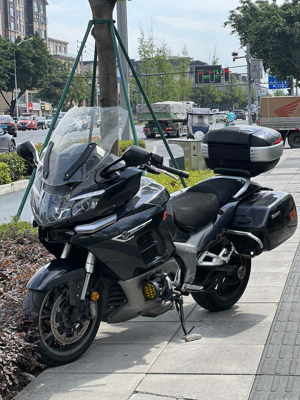 二手贝纳利1200GT