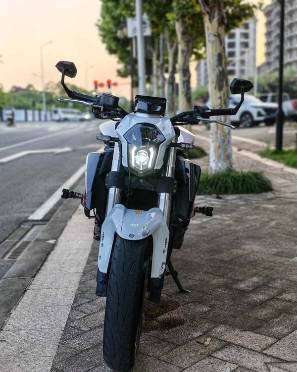 二手贝纳利TNT600i