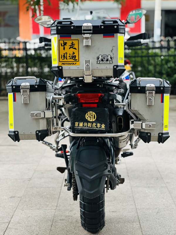 二手贝纳利金鹏 TRK502
