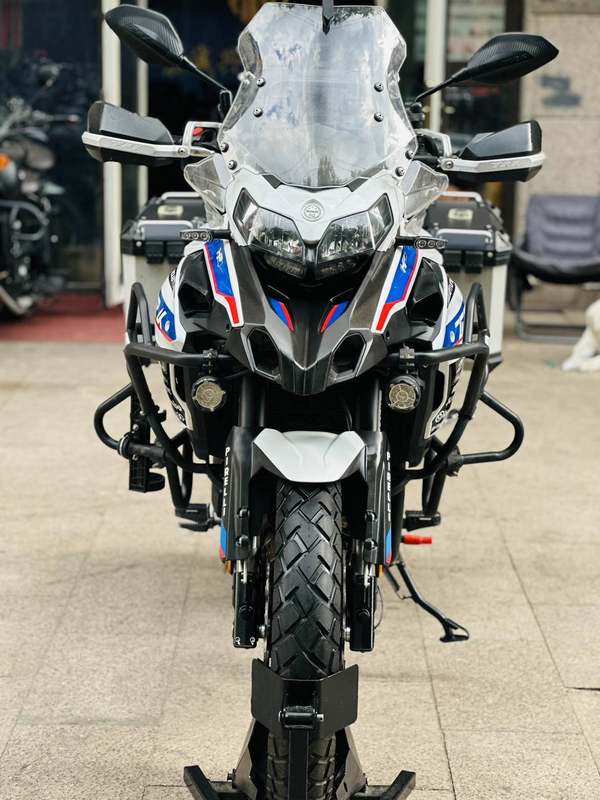 二手贝纳利金鹏 TRK502