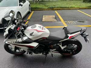 二手本田CBR400R