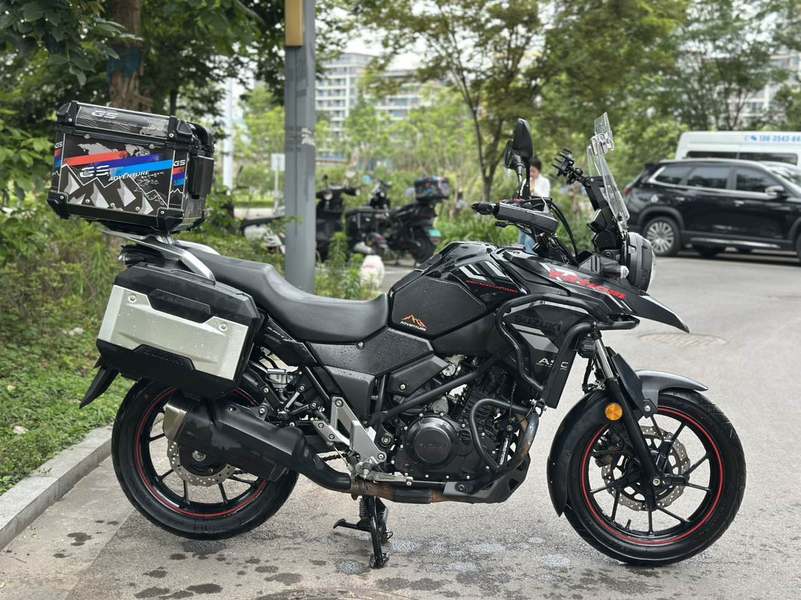 二手豪爵铃木DL250