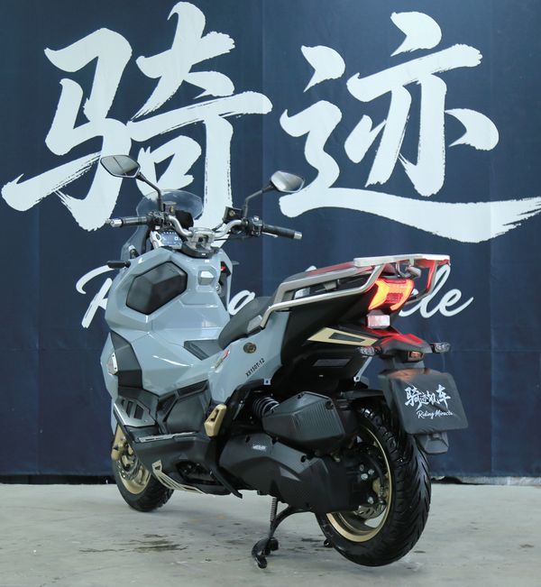 二手三阳哈士奇 Husky ADV150