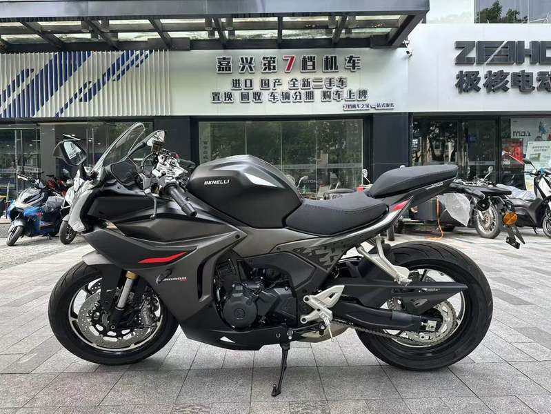 二手贝纳利龙卷风 Tornado 552R