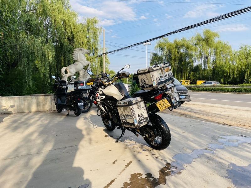 二手贝纳利金鹏 TRK502
