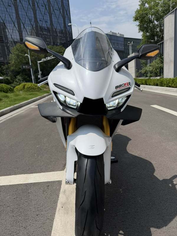 二手张雪机车820RR