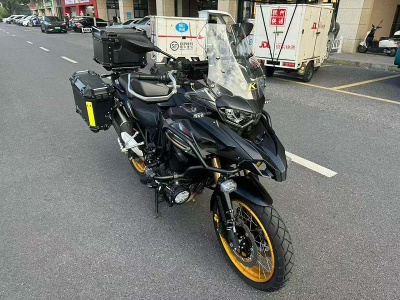 二手贝纳利TRK552