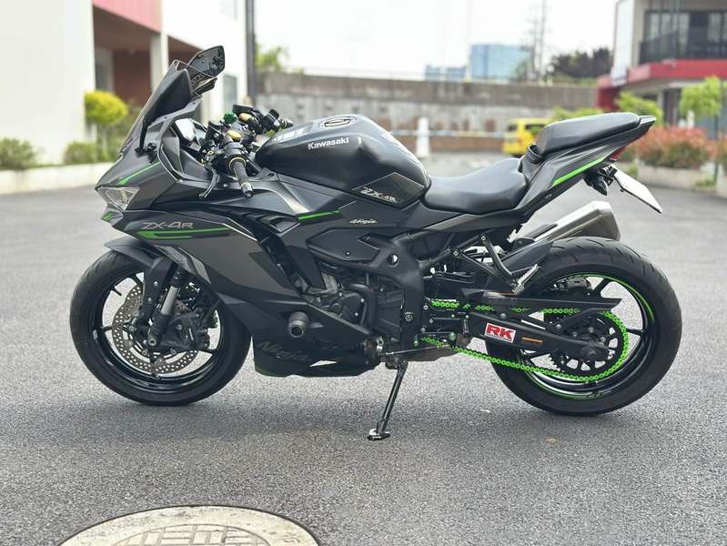 二手川崎ZX-4R
