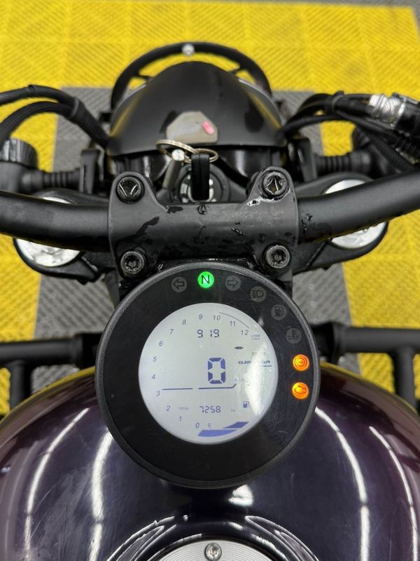 二手QJMOTOR闪300