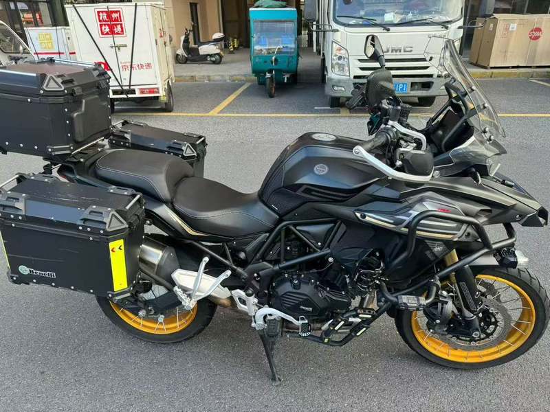 二手贝纳利TRK552