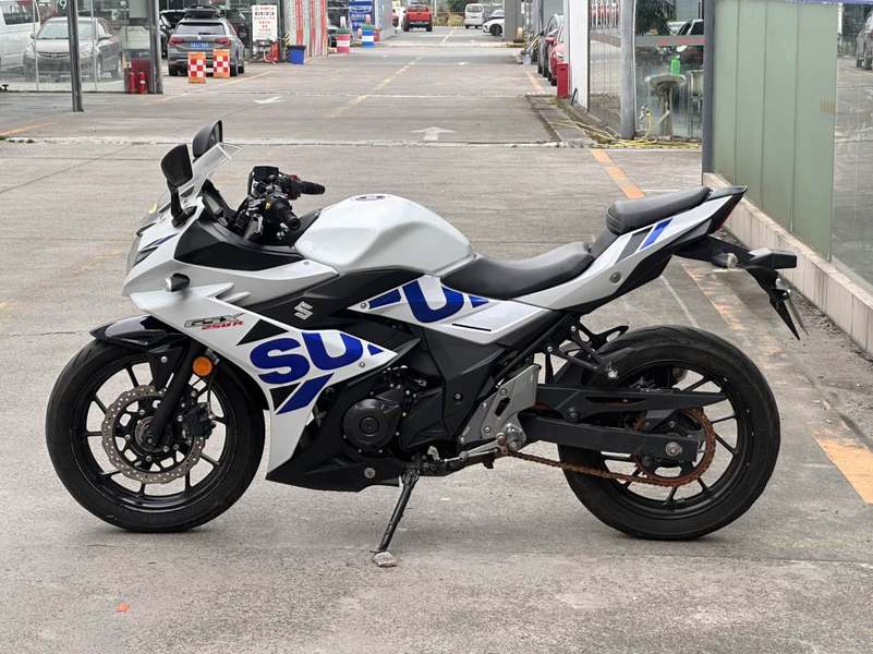 二手豪爵铃木GSX250R
