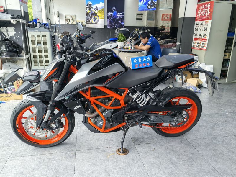 二手KTMR2R390 Duke