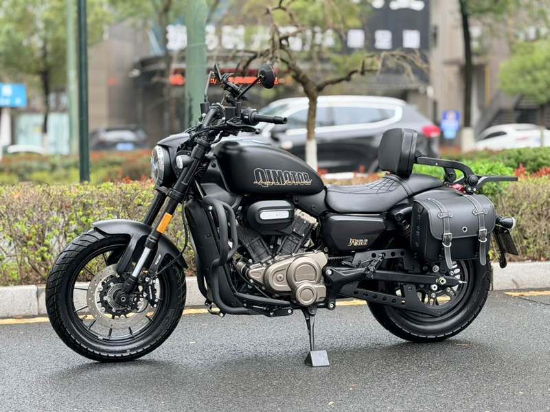 二手QJMOTOR闪300