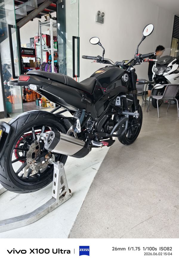二手贝纳利幼狮 Leoncino 250