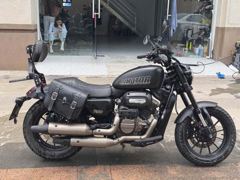 二手QJMOTOR闪300