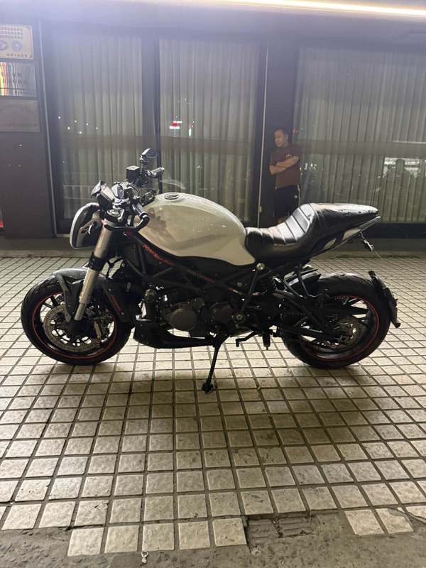 二手贝纳利752S