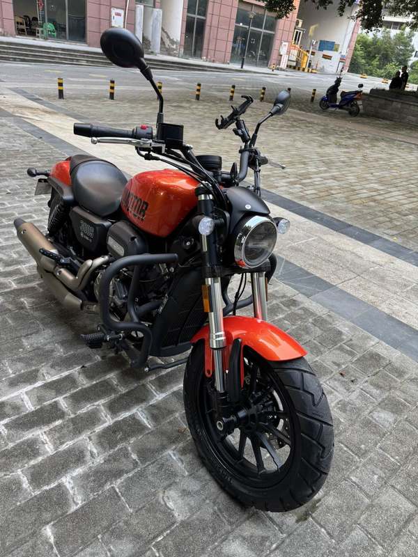 二手QJMOTOR闪300