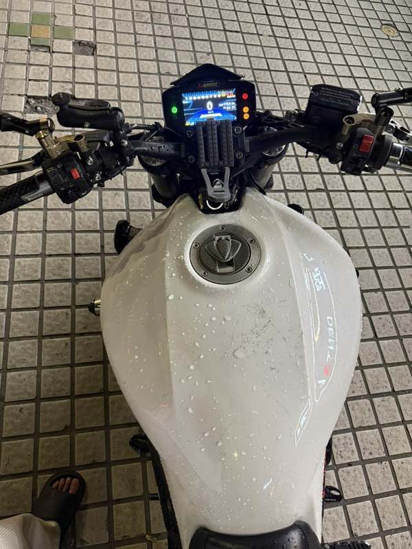 二手贝纳利752S
