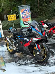 二手宝马M 1000 RR
