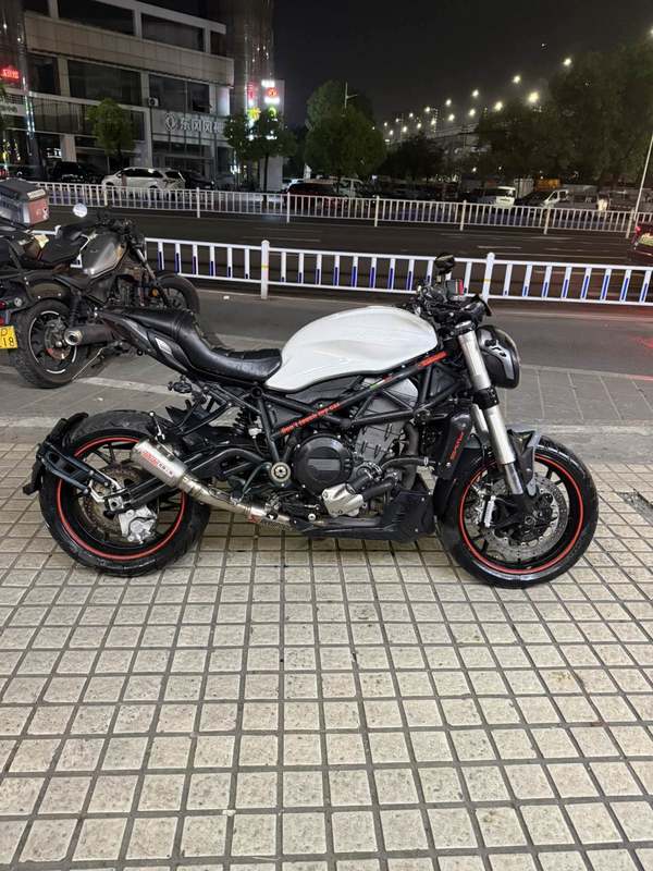 二手贝纳利752S