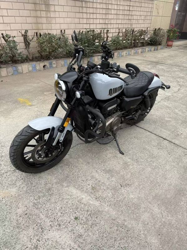 二手QJMOTOR闪300