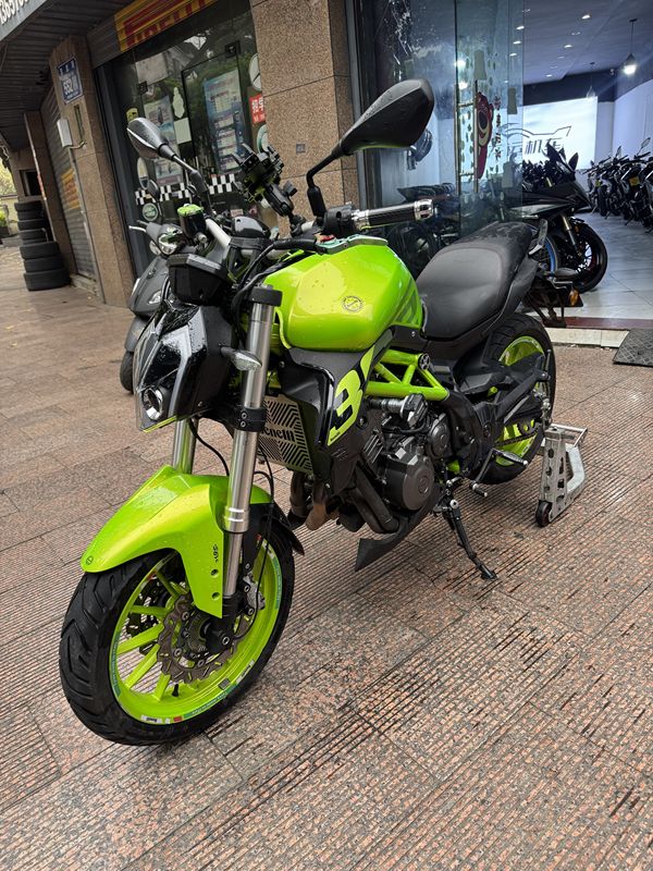 二手贝纳利蓝宝龙 BN302S