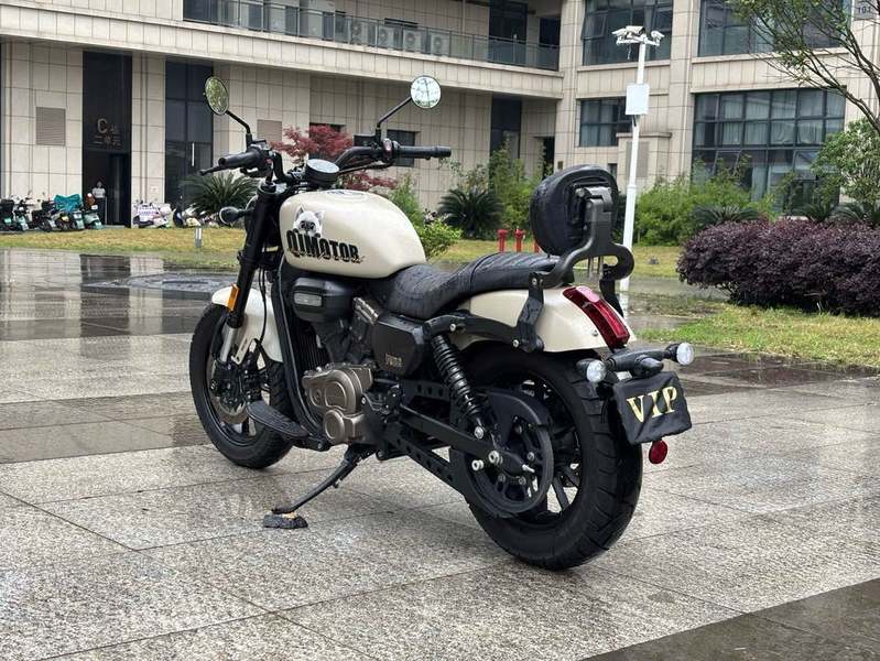 二手QJMOTOR闪300