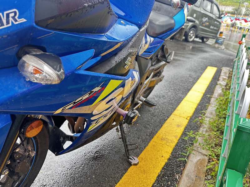 二手豪爵铃木GSX250R