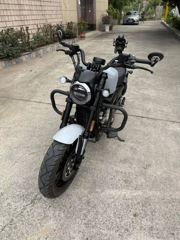 二手QJMOTOR闪300