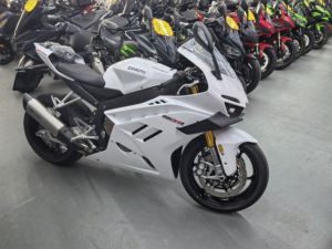 二手张雪机车820RR