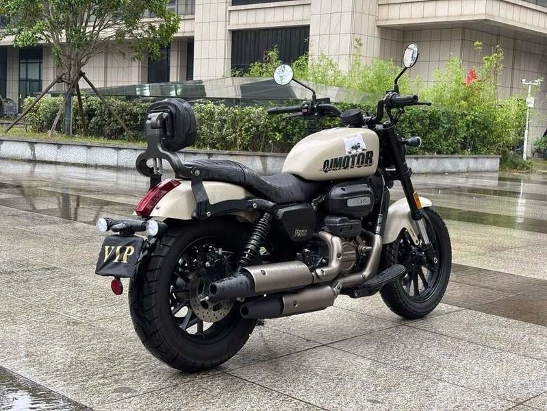 二手QJMOTOR闪300